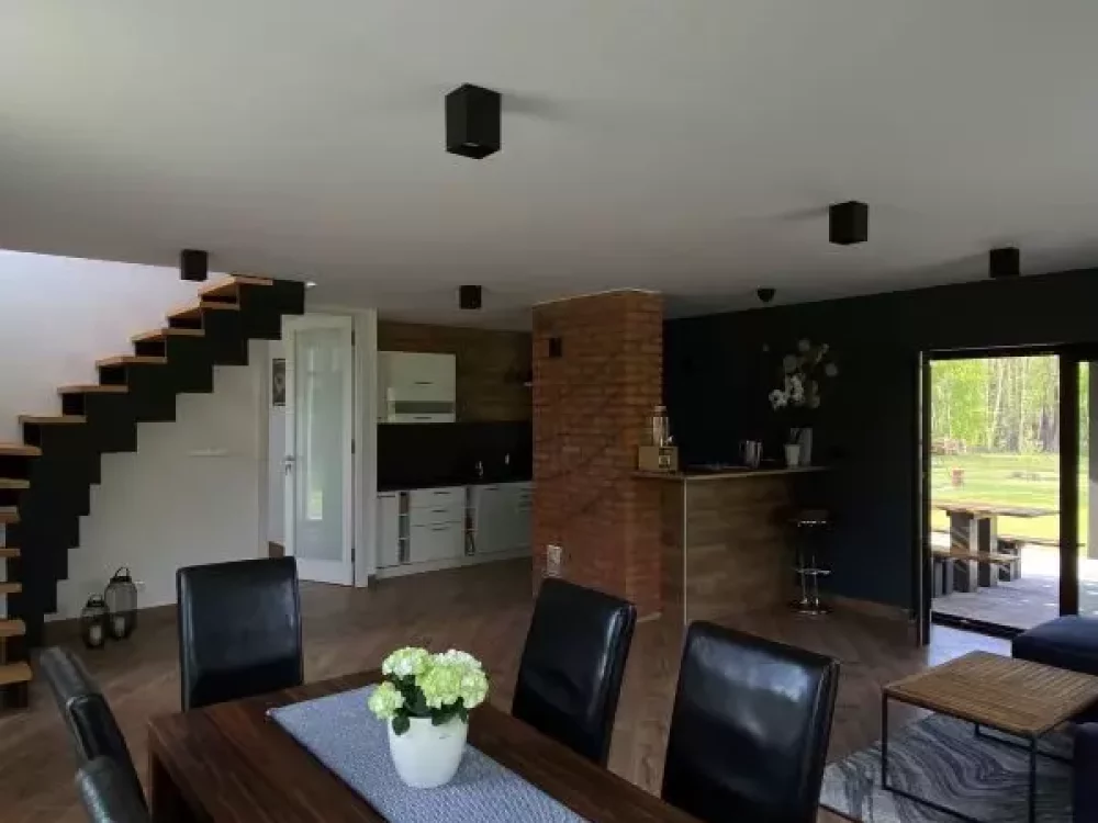 salon z aneksem kuchennym